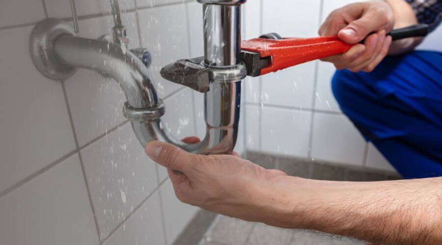 Expert burst pipe repair services in Glen Rose, TX